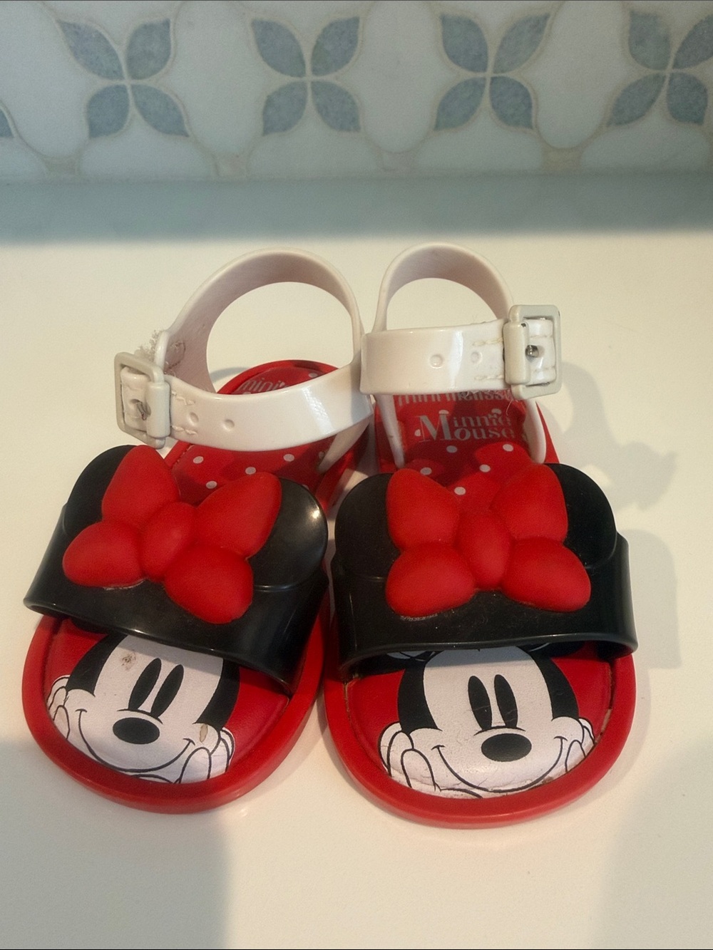 Mini Melissa Minnie Mouse Red & Black Kids Sandals size 6
